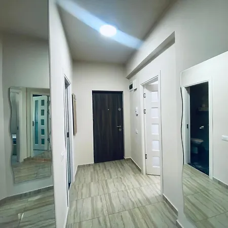 Apartment Onix Mirror 14