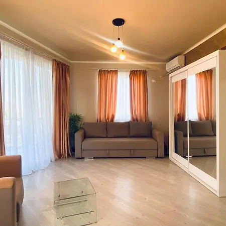 Onix Mirror 14 Apartment